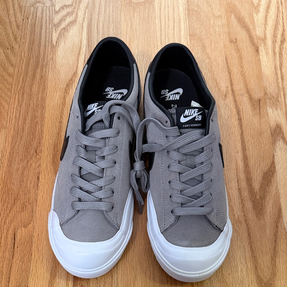 NEW Nike Zoom All Court Shoes